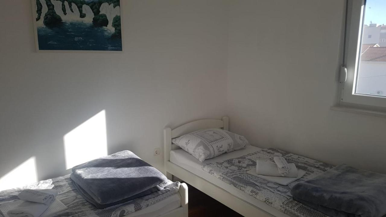 Apartman Lora ยูบุสกี ภายนอก รูปภาพ