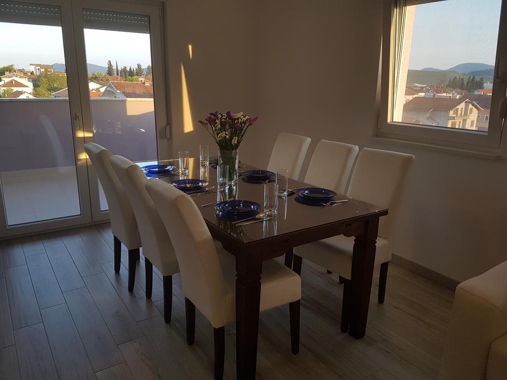 Apartman Lora ยูบุสกี ภายนอก รูปภาพ