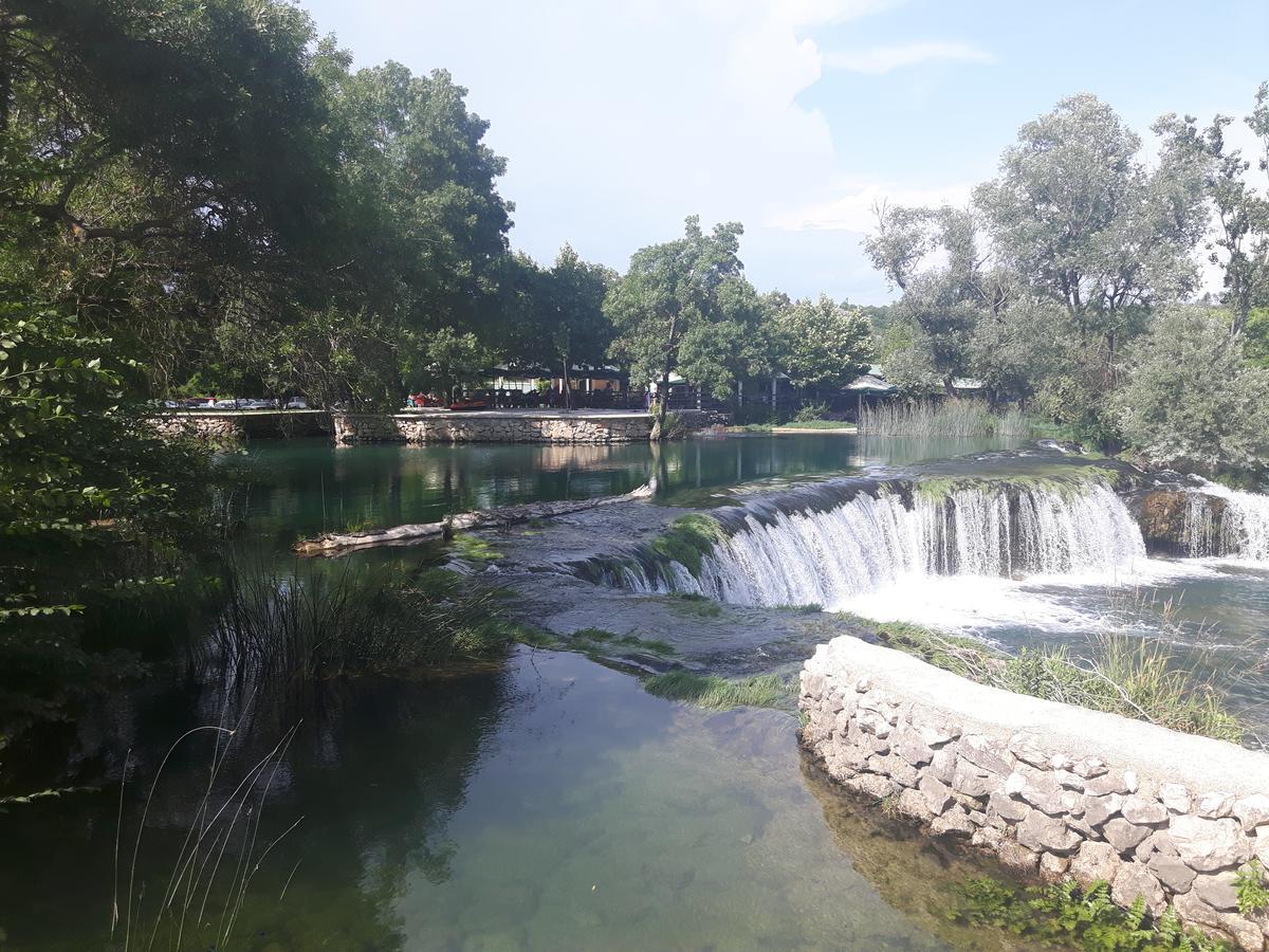 Apartman Lora ยูบุสกี ภายนอก รูปภาพ
